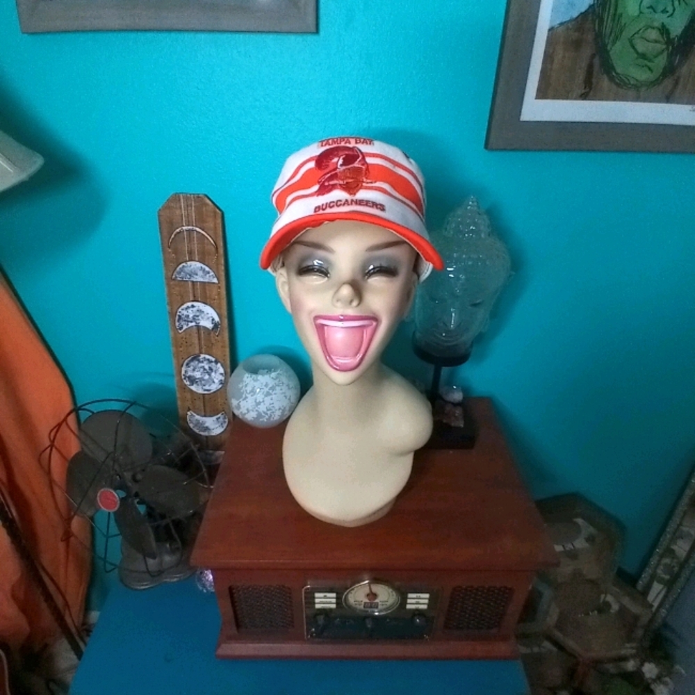BUCCANEERS VINTAGE HAT